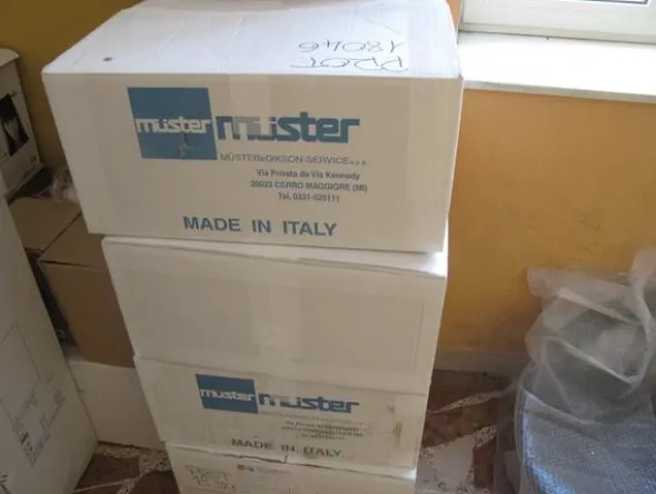 14#2503 Stock di prodotti ed attrezzature per estetista