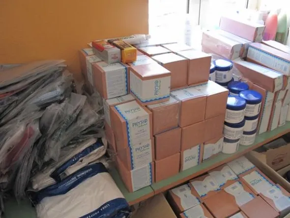 14#2503 Stock di prodotti ed attrezzature per estetista