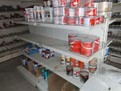 15#10037 Stock di prodotti per ferramenta