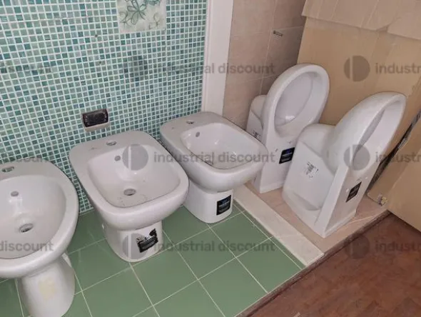 20#10037 Stock di prodotti per ferramenta