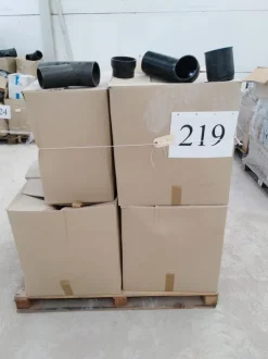 Stock di raccorderia nuova in Polietilene