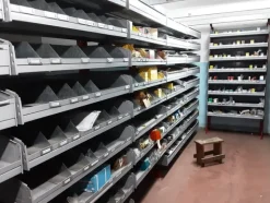 1#6273 Stock di ricambi per veicoli