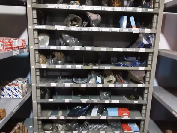1#6273 Stock di ricambi per veicoli