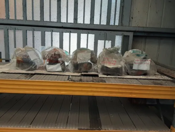 1#6273 Stock di ricambi per veicoli