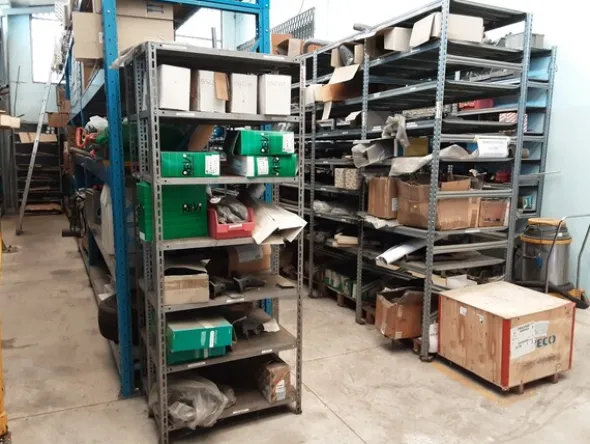 1#6273 Stock di ricambi per veicoli