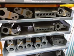 1#6273 Stock di ricambi per veicoli