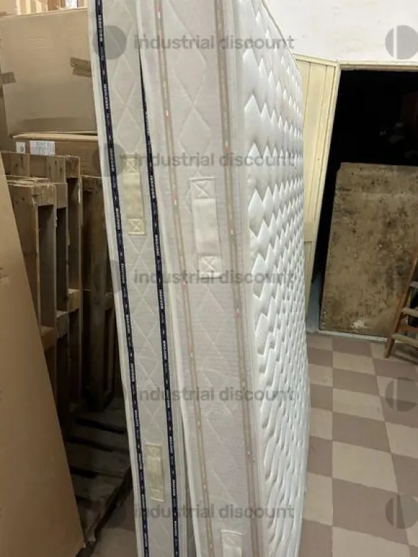 2#10026 Stock di rimanenze di magazzino di negozio di arredi ed accessori per la casa