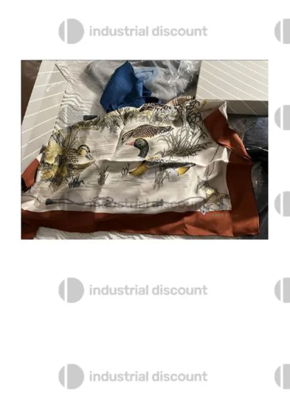 108#8837 Stock foulard e cravatte Hermès e altri brand