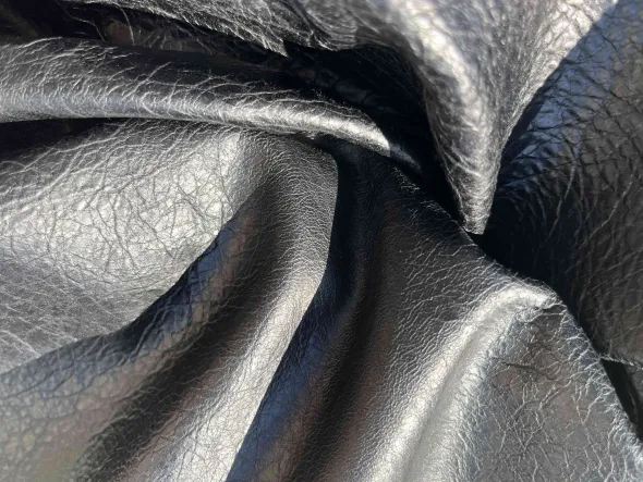 Stock pellame ovino colore Nero per export