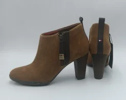 Stock scarpe nuove di marchi italiani