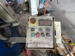 22#8851 Strozzatrice e Fresatrice Adria Machine