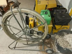 39#7725 Strumenti per lavori stradali fibra ottica