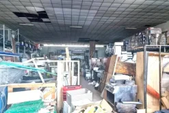 #2537364 Struttura commerciale con cortile carrabile