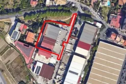 #2537364 Struttura commerciale con cortile carrabile