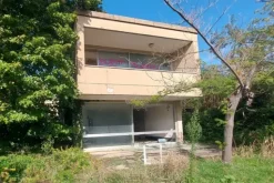 #24843 Struttura direzionale con terrazzi e cortile
