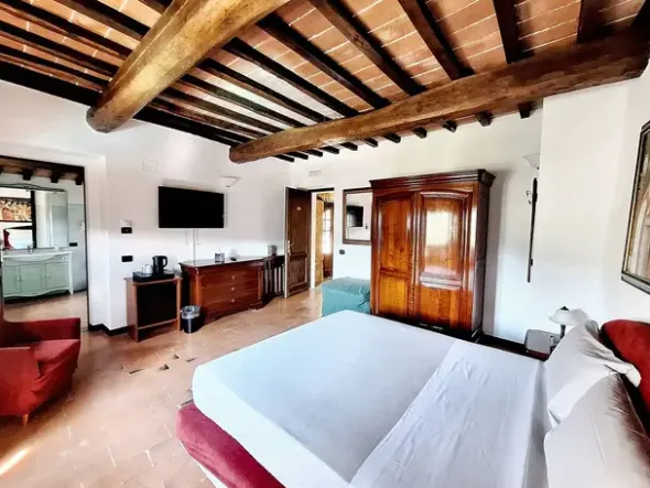 #15016 Struttura ricettiva con centro benessere e campo da golf