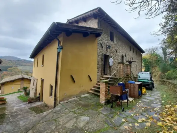 #15016 Struttura ricettiva con centro benessere e campo da golf