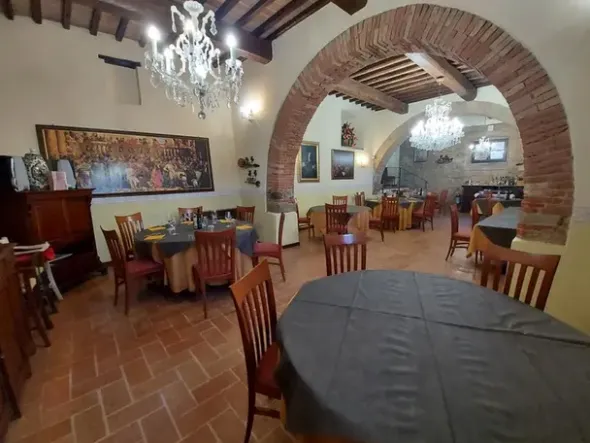 #15016 Struttura ricettiva con centro benessere e campo da golf
