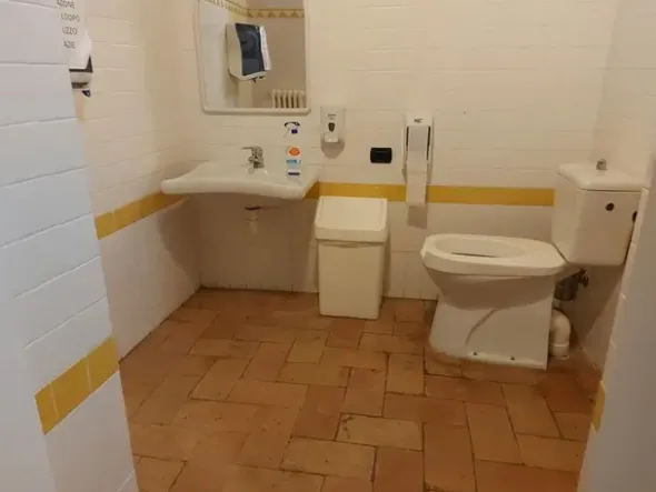 #15016 Struttura ricettiva con centro benessere e campo da golf