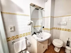 #15016 Struttura ricettiva con centro benessere e campo da golf