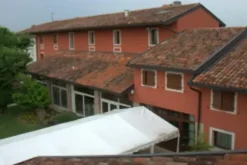 #14761 Struttura ricettiva con ristorante e piscina
