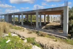 #6745 Struttura turistica in costruzione vicino al mare