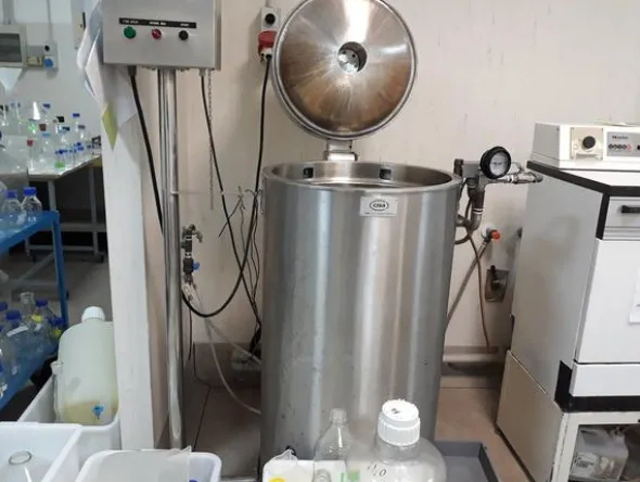 27#3675 Stufa a temperatura variale Biemme e autoclave Cisa