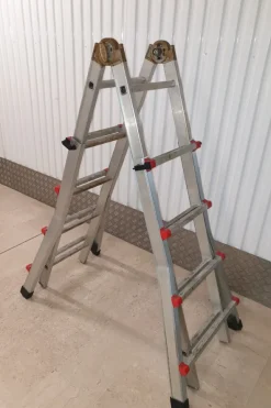 SVELT - scala allungabile in alluminio 9+9