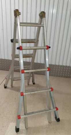 SVELT - scala allungabile in alluminio 9+9