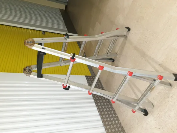 SVELT - scala allungabile in alluminio 9+9
