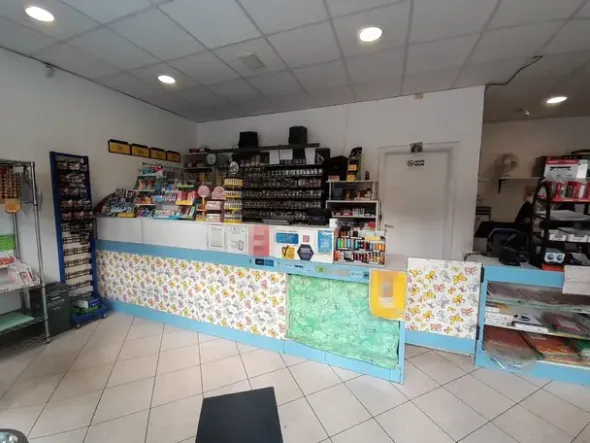 #26040 Tabaccheria con ottimi aggi su strada principale
