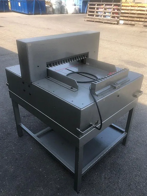 Taglierina elettrica per cartotecnica