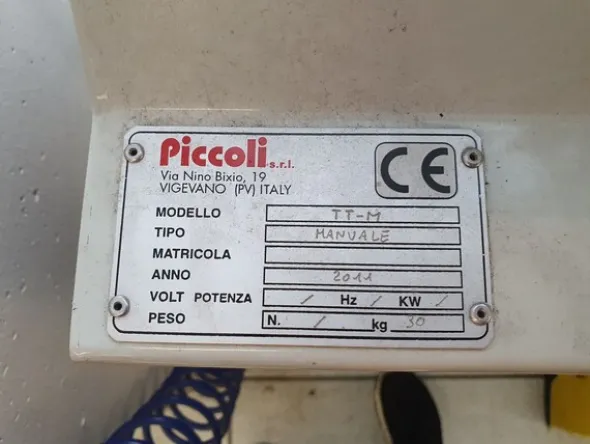 4#8379 Taglio pelle manuale PICCOLI TT-M