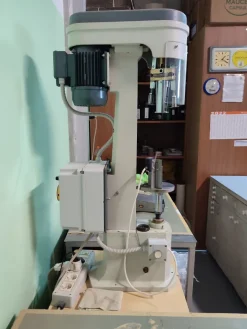 tappatrice semiautomatica a due rulli