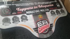 Tappettini per macchina.
