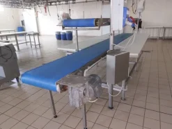 10#79500 Tavoli da lavoro meccanizzati