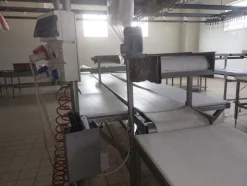 10#79500 Tavoli da lavoro meccanizzati
