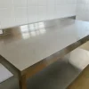 Tavolo da lavoro in acciaio (200x70x86)