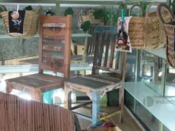 3#9153 Tavolo e sedie in rovere