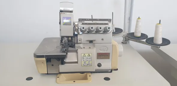 TAVOLO TAGLIO E STESURA MACCHINE DA CUCIRE TESSUTI