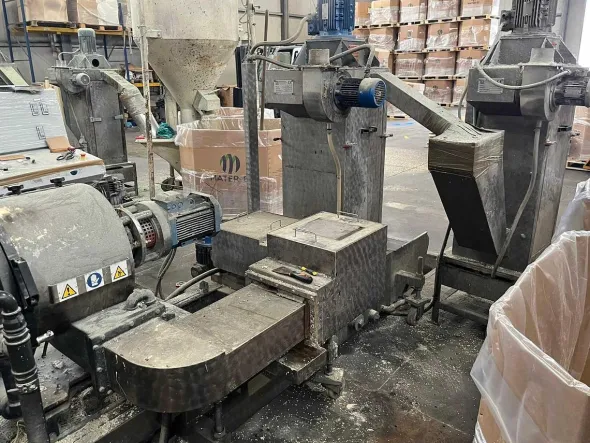 TECNOVA EXTRUSION LINE 130, 37 LD