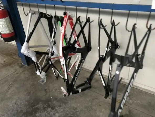 6#5221 Telai forcelle e tubulari per biciclette