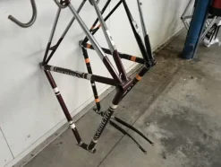 6#5221 Telai forcelle e tubulari per biciclette