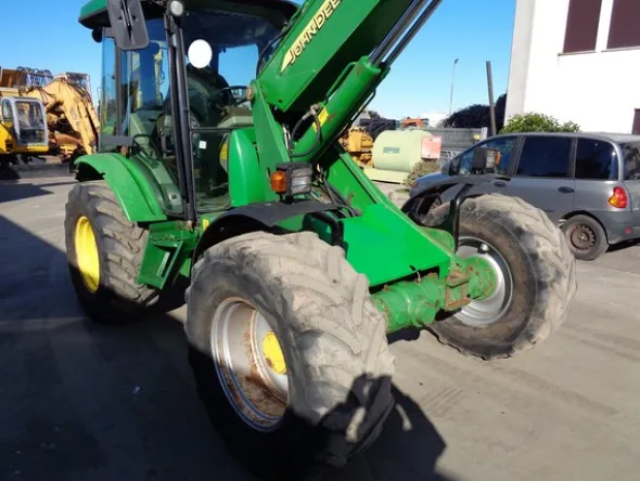 29#5085 Telescopico John Deere