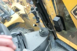 40#3918 Terna escavatore JCB 3CX