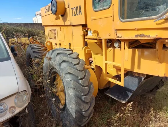 1#7975 Terna gommata Palazzani e Sollevatore con forche Manitou