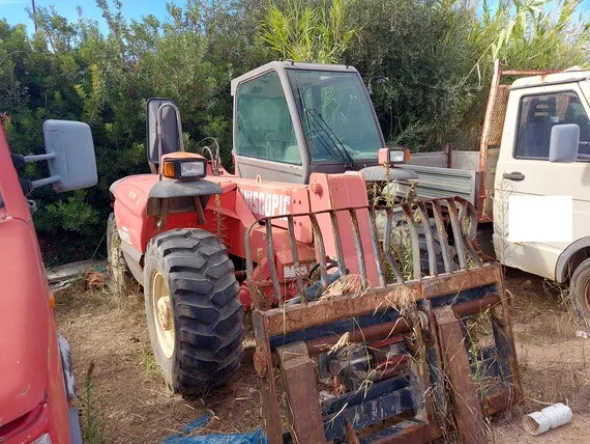 1#7975 Terna gommata Palazzani e Sollevatore con forche Manitou