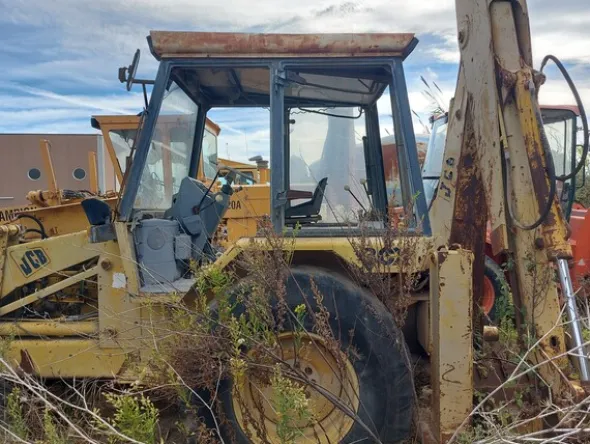 1#7975 Terna gommata Palazzani e Sollevatore con forche Manitou