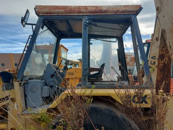 1#7975 Terna gommata Palazzani e Sollevatore con forche Manitou
