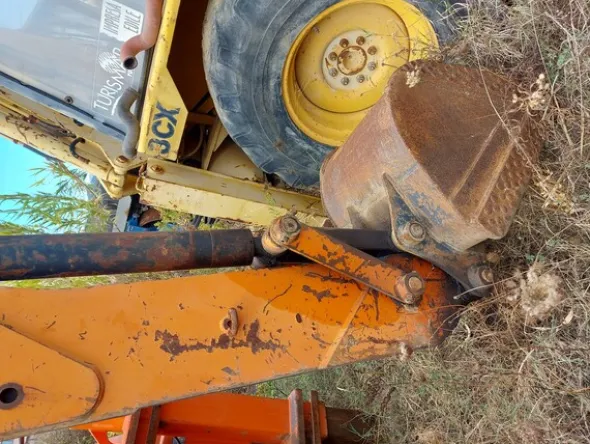 1#7975 Terna gommata Palazzani e Sollevatore con forche Manitou